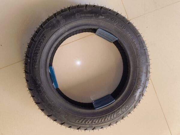 Europe Grips Tyre 3.00-10 42j for all Electric Scooter - Image 3